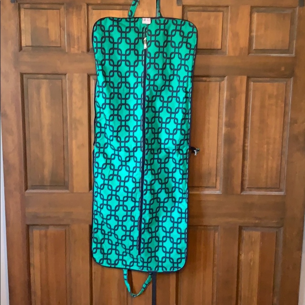 Queen Lane Travel Garment Bag